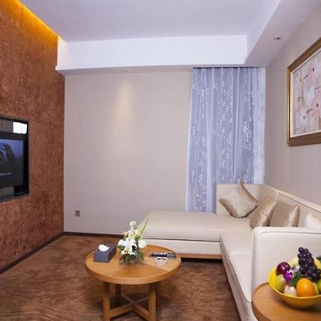 Ramada Plaza Huizhou East Hotel Esterno foto